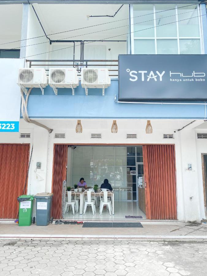 Stay Hub Yogyakarta Exterior photo