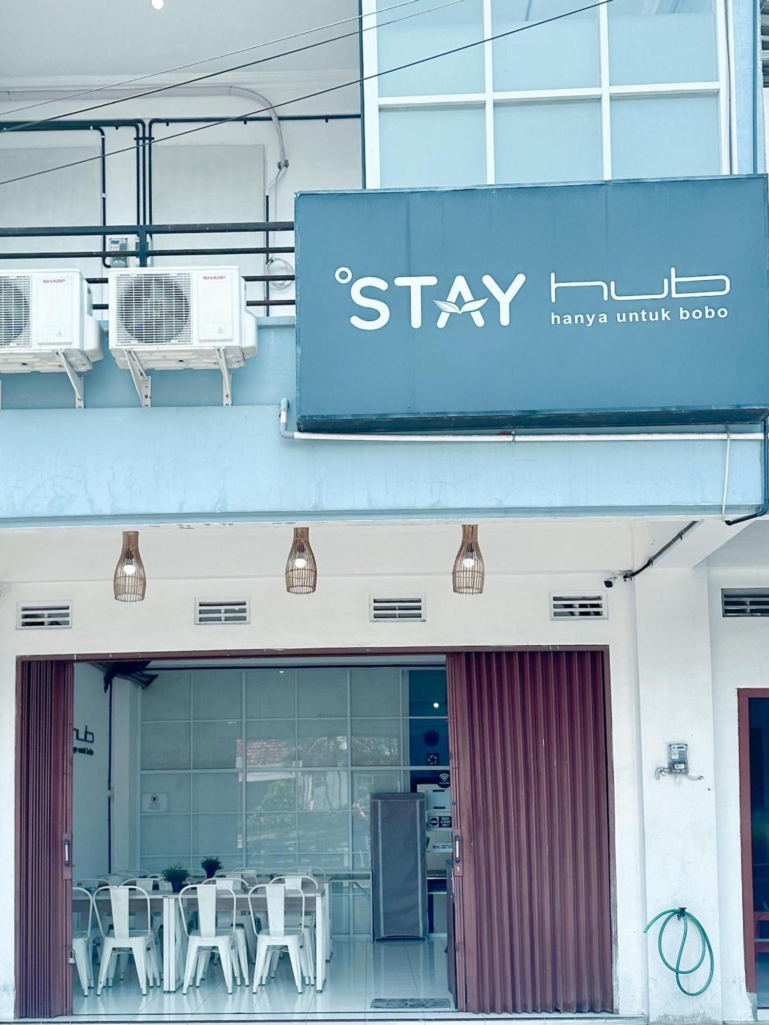 Stay Hub Yogyakarta Exterior photo